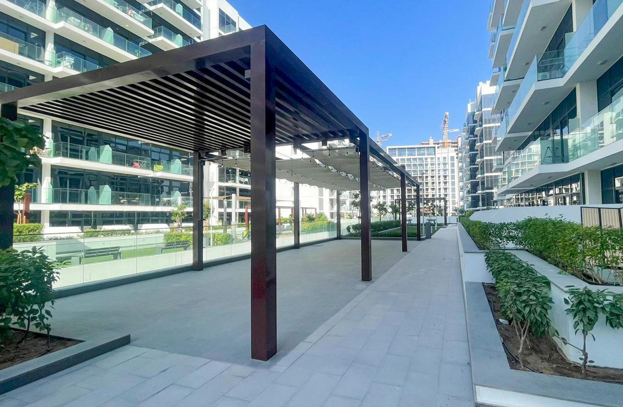 Elite Lux Homes - Modern In Azizi Riviera Prime Location Apartment *